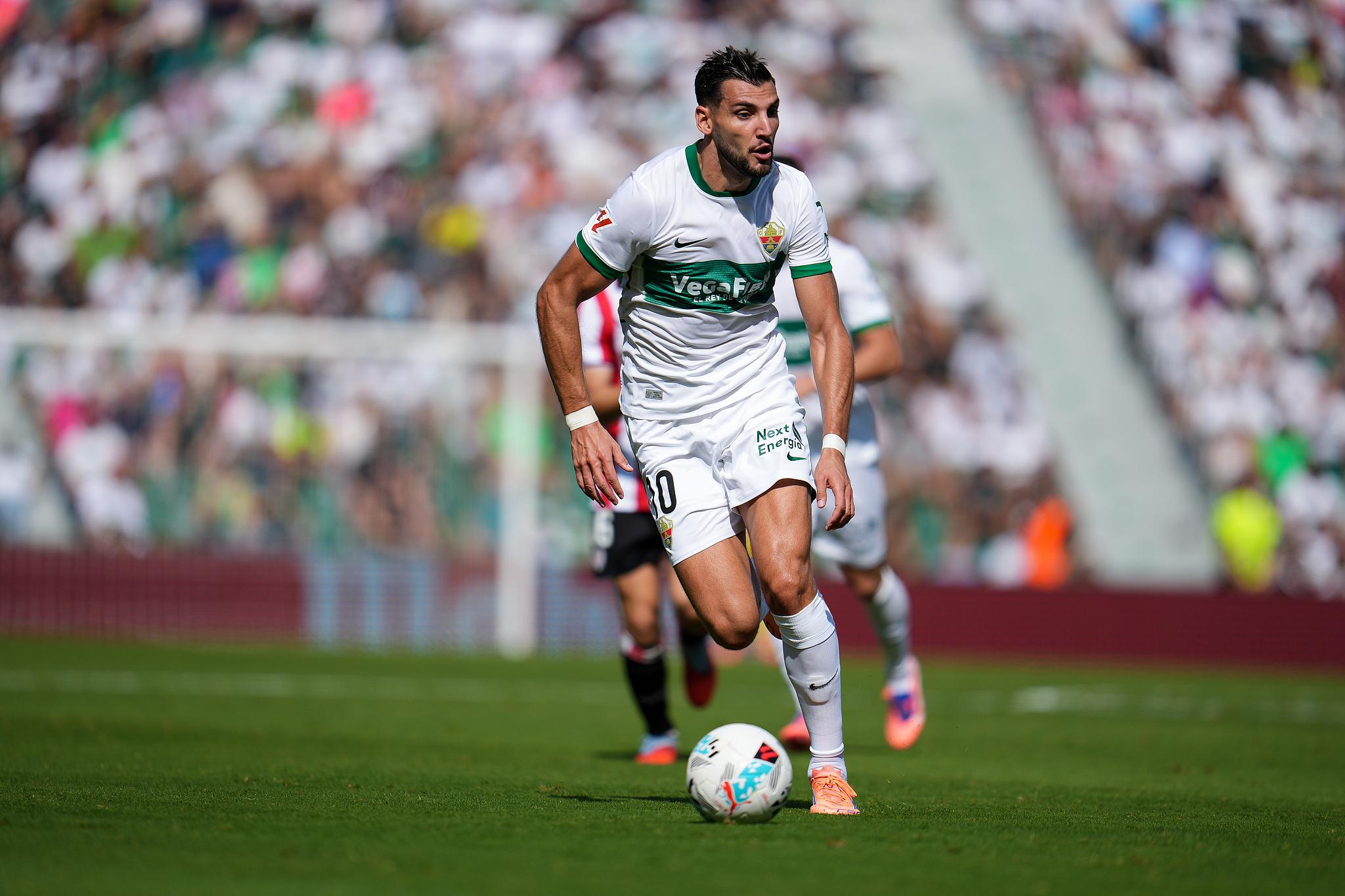 开云-拉法·米尔准备迎接埃尔切对阵巴萨的挑战