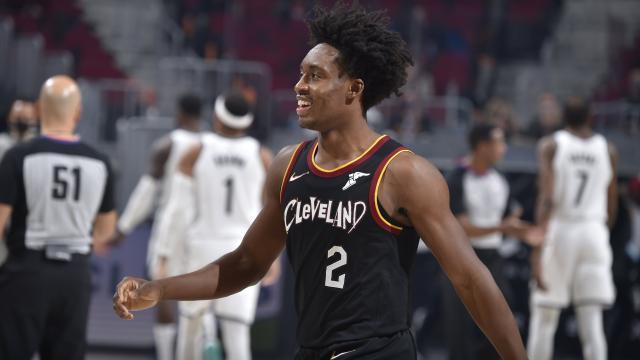 开云app-加时连拿20分干翻篮网！塞克斯顿42分抢戏三巨头