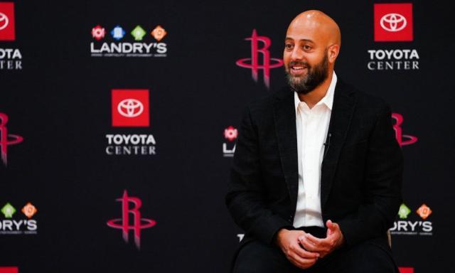 开云-危机接二连三被他一一化解 斯通助火箭冲向新未来